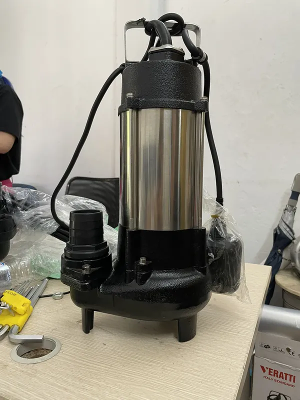 Bơm chìm nước thải đặt tại hố thu