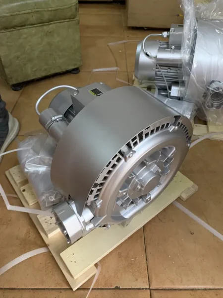 Máy thổi khí con sò chính hãng tại kho Trung Kiên