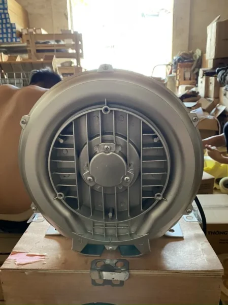 Máy thổi khí con sò chính hãng tại kho Trung Kiên